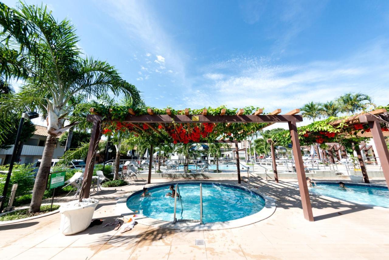 Condominio Diroma Resorts Internacional Flats Caldas Novas Exteriör bild